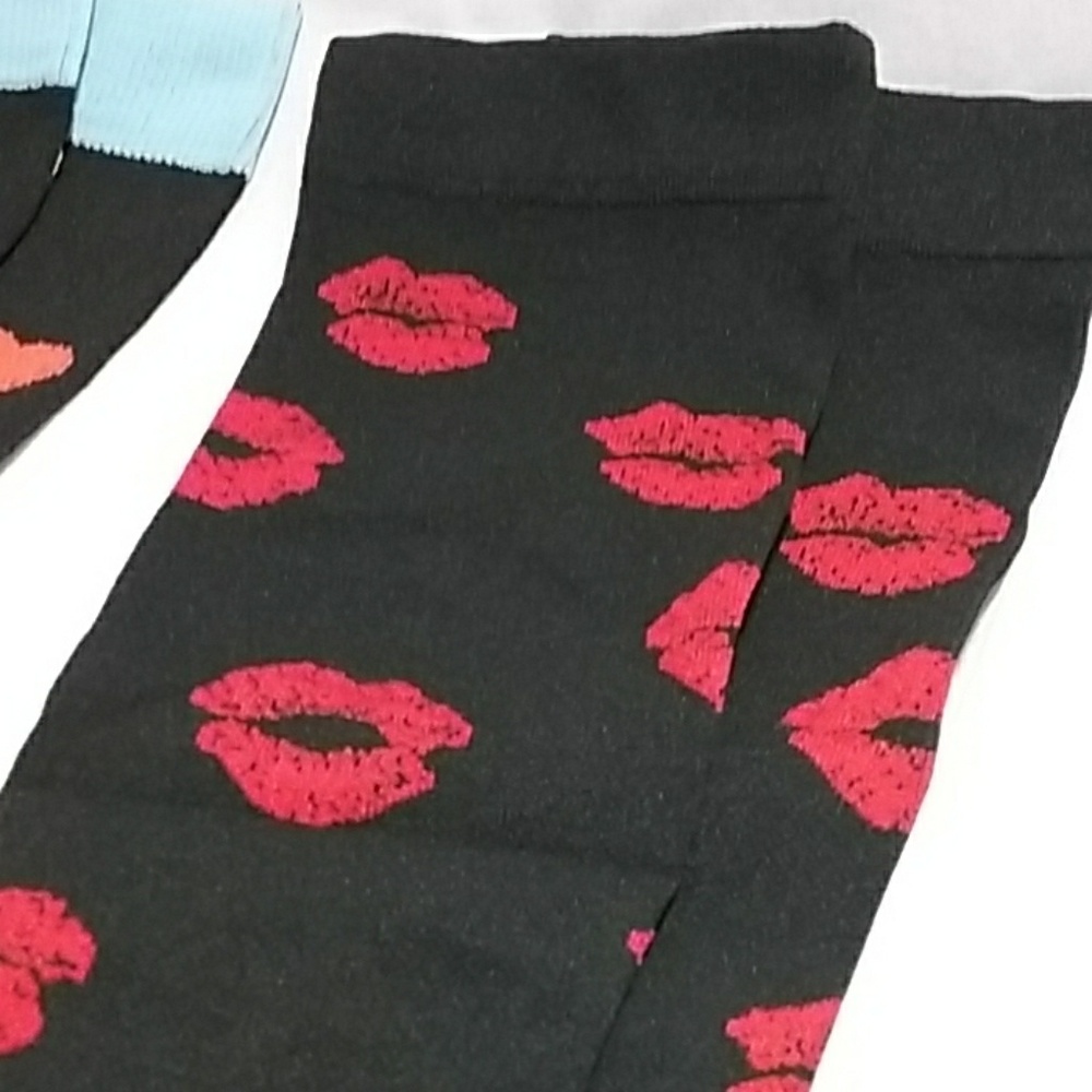 SOCKS - Picture 5 of 7